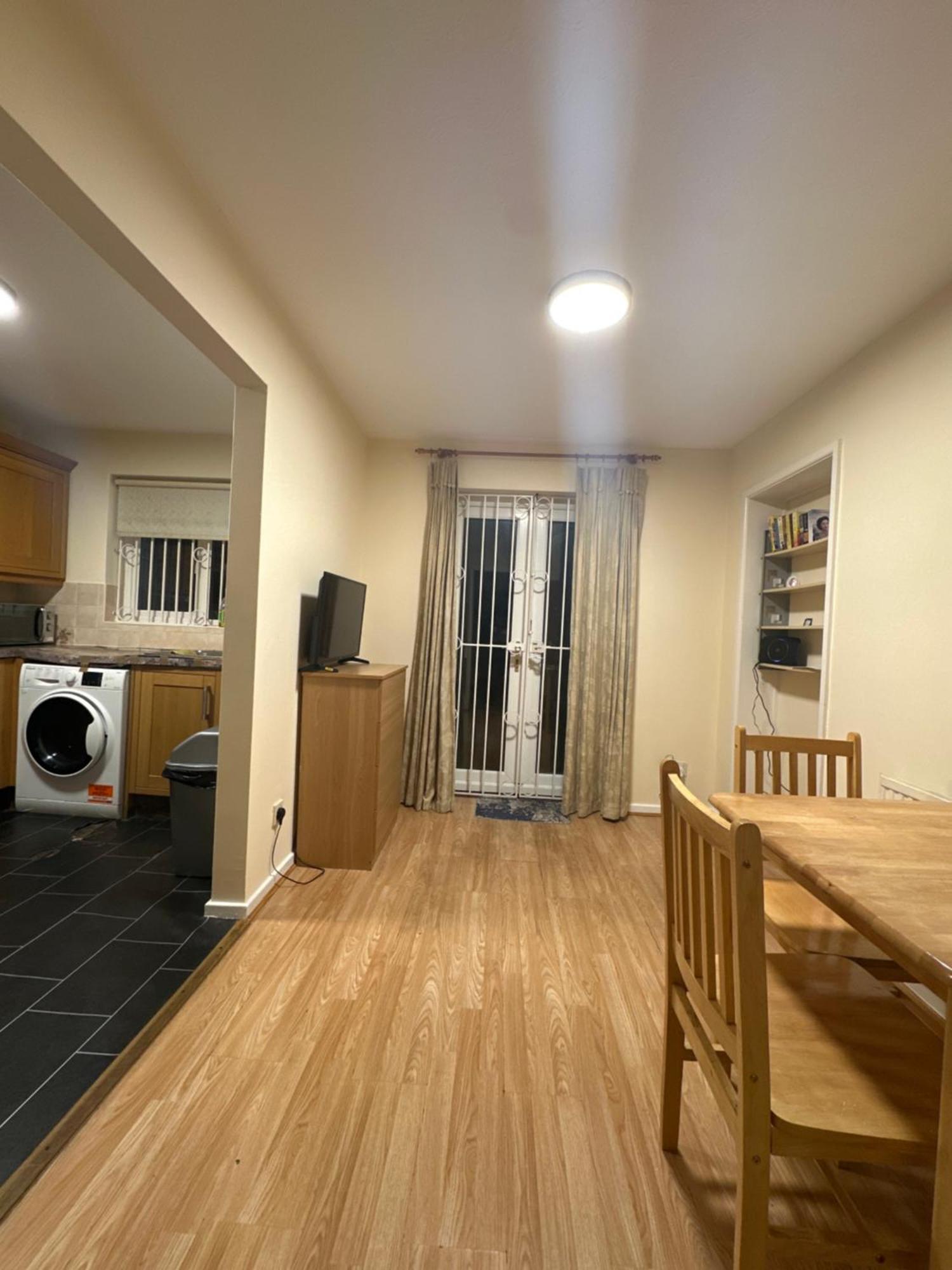 Nice Double Room In Heart Of Λονδίνο Εξωτερικό φωτογραφία